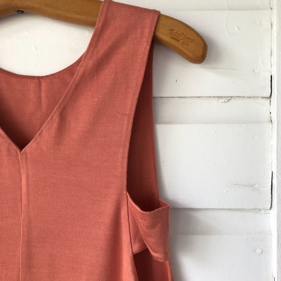 Banana Republic Salmon Sleeveless Blouse - Picture 6 of 6
